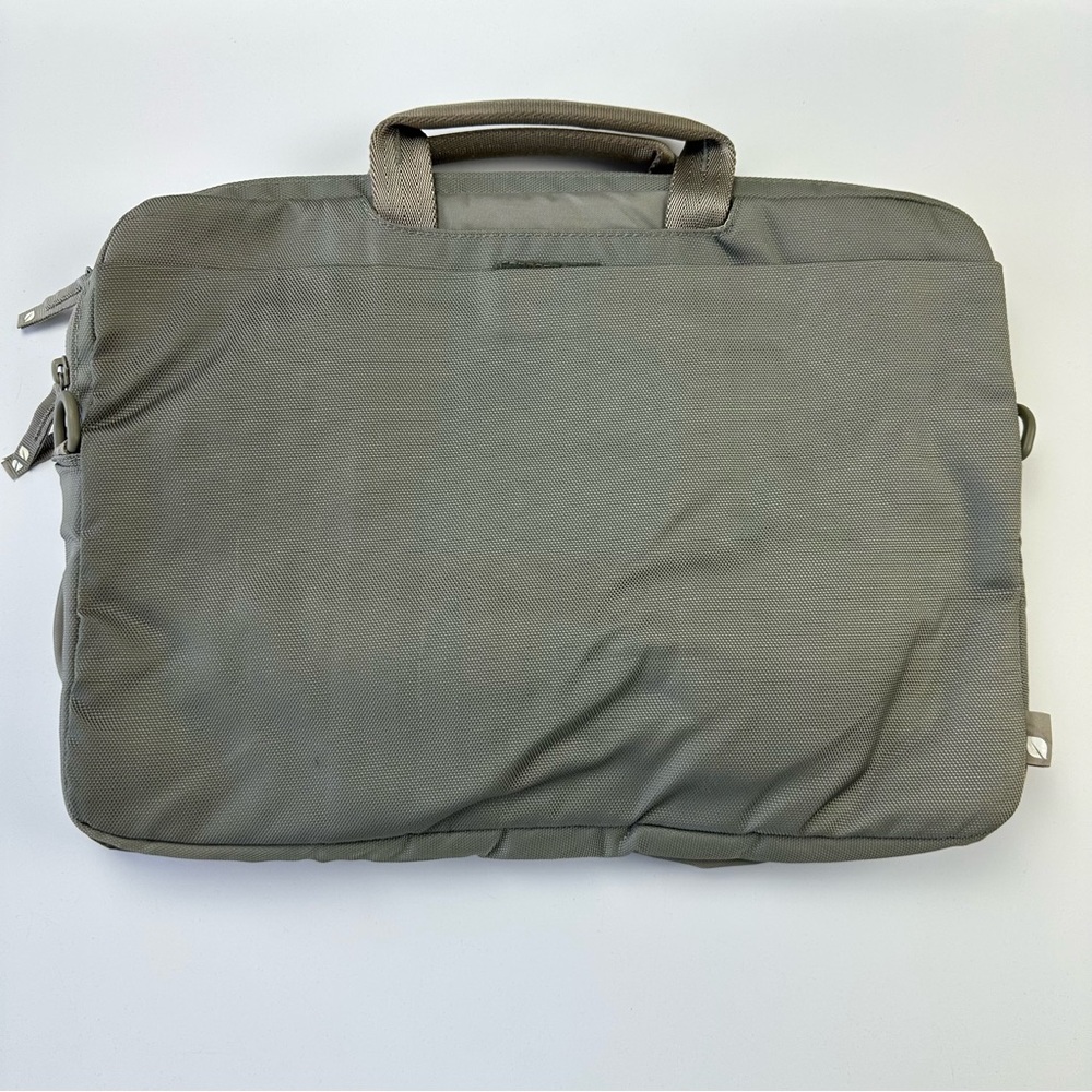Incase Laptop Bag - Picture 2 of 7